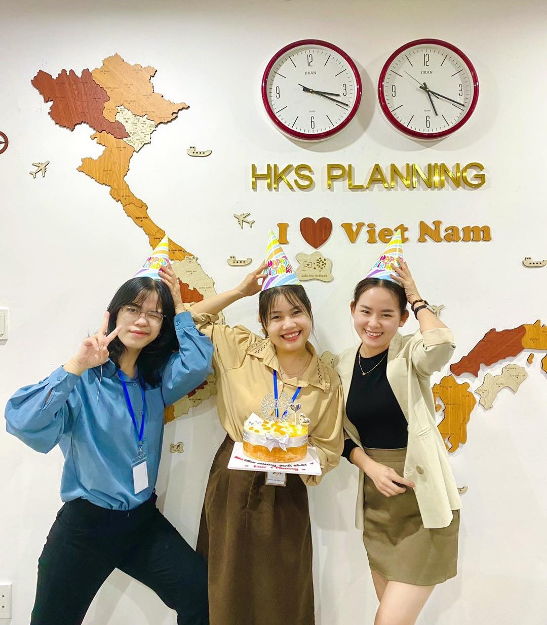 Chào em cô gái tháng 8 mạnh mẽ và kiên cường. Hãy sống thật hạnh phúc, an nhiên và luôn mỉm cười nhé.